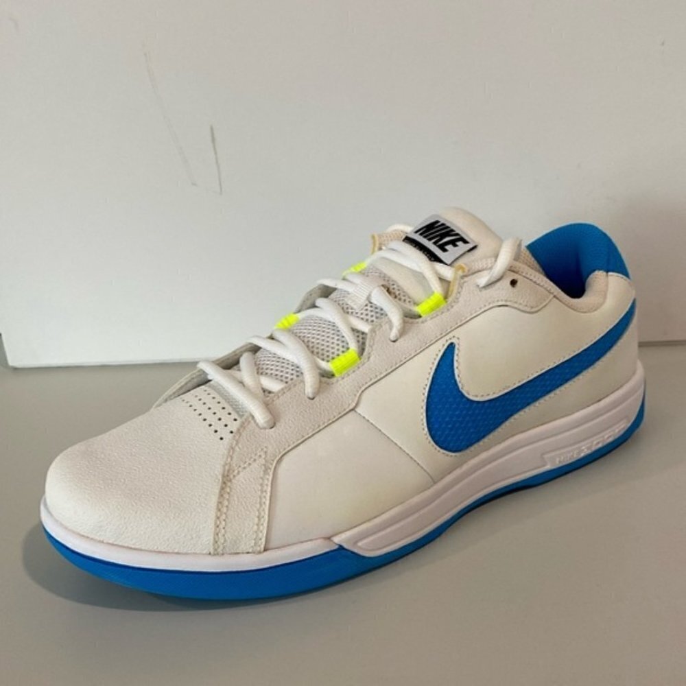 Nike Tennis Classic Sneakers 12 Size 9 NWT box